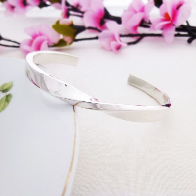 Kendra small twist solid sterling silver torque bangle bracelets for small wrists Kendra small twist solid sterling silver torque bangle bracelets for small wrists