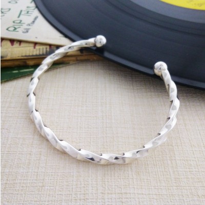 Men's surfer torque bangle Men's surfer torque bangle