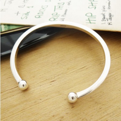 Men's square section torque bangle Men's square section torque bangle