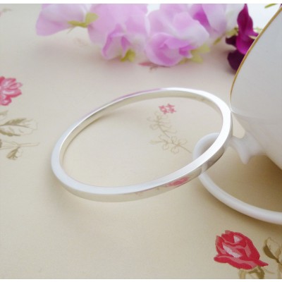 Antonia solid silver square section bangle