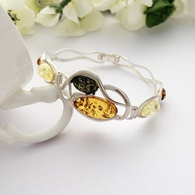 Amber stoned silver bangle Amber stoned silver bangle