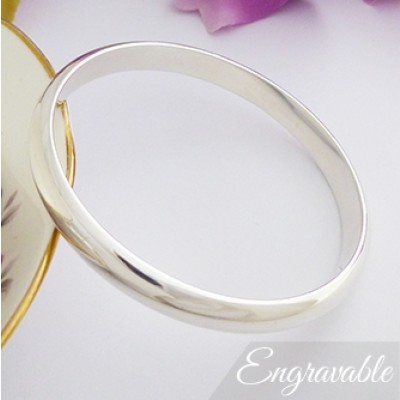 Arianna solid weighty silver bangle