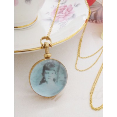 Cleopatra Round Locket Pendant