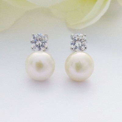 Classic Freshwater Pearl CZ Studs Classic Freshwater Pearl CZ Studs