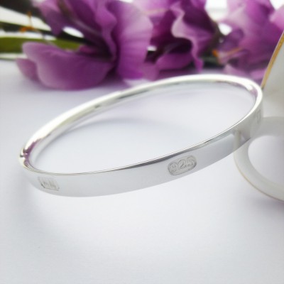 Harlow solid silver hallmarked bangle Harlow solid silver hallmarked bangle