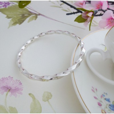 Imogen large size twisted womens 925 uk made sterling silver bangle Imogen large size twisted womens 925 uk made sterling silver bangle