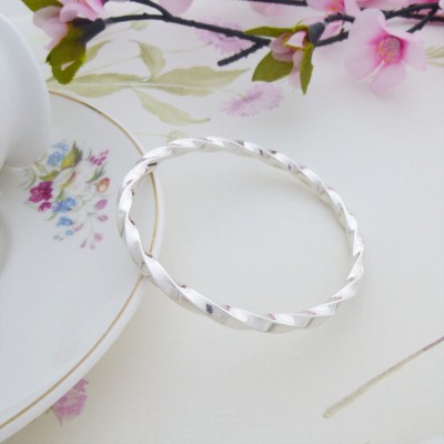 Imogen large size twisted womens 925 uk made sterling silver bangle