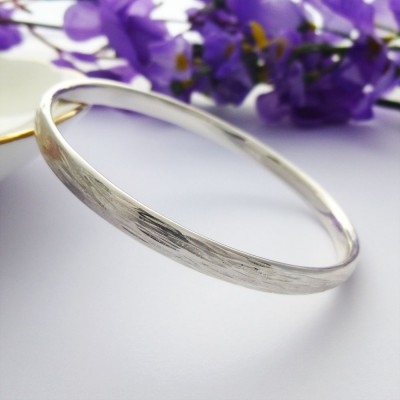 Iris Textured Silver Bangle