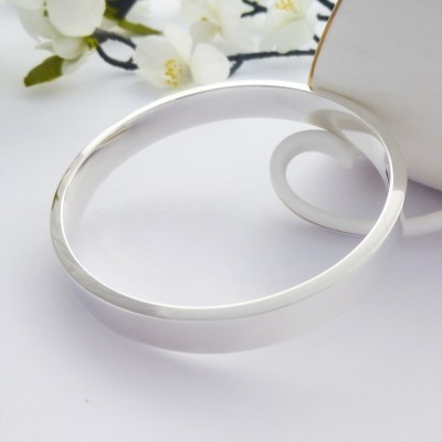 Isla chunky solid silver bangle