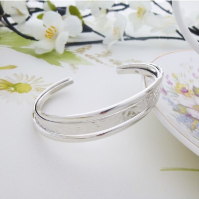 Kikki hammered torque cuff bangle bracelet in 925 sterling silver from Guilty Bangles