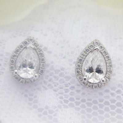 Cubic Zirconia Teardrop Studs Cubic Zirconia Teardrop Studs