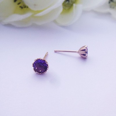 Rose Gold Round Amethyst Studs