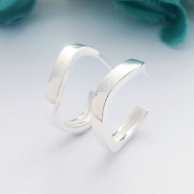 Sterling Silver Wavy Hoop Sterling Silver Wavy Hoop