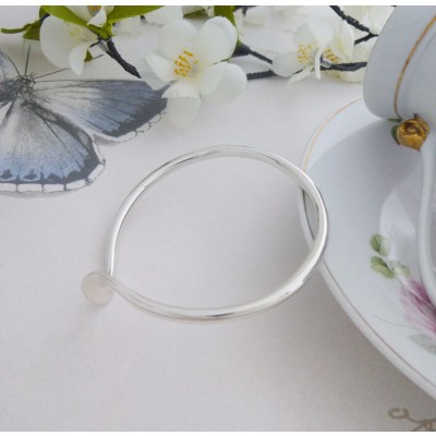 Talia shaped silver bangle