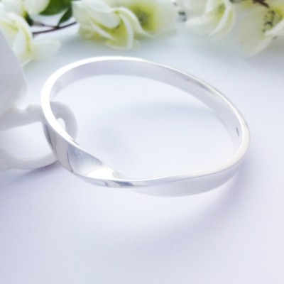 Tawny Chunky Large Solid Silver Bangle Tawny Chunky Large Solid Silver Bangle