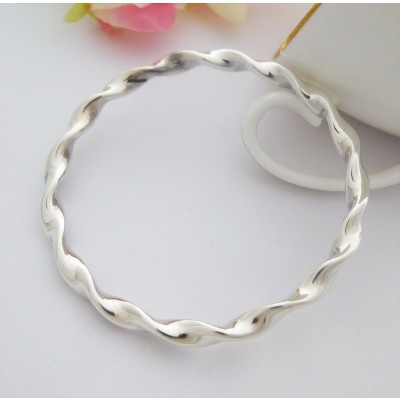 large wrist size ladies sterling silver bangle
