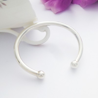 Solid 925 sterling silver traditional torque bangle