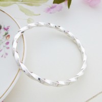 Imogen Large Twisted Silver Bangle