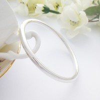 Isabeau Large Solid Silver Bangle