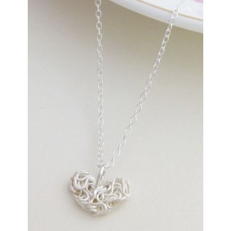 Holly Mesh Heart Silver Necklace