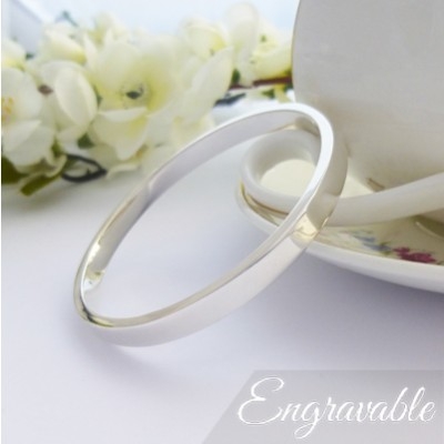 Anna personalised engraved bangle